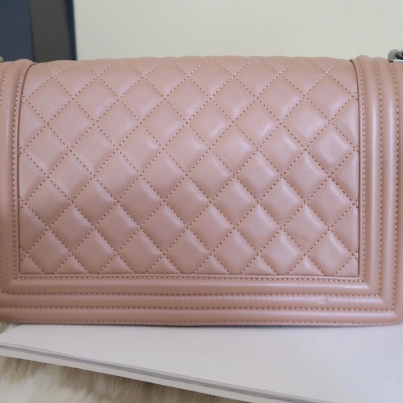 ❌SOLD❌Chanel Quilted Muave Pink Medium Flap Boy Ba - Picture 5 of 8